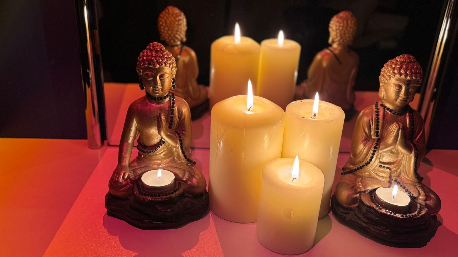 Budahs con velas